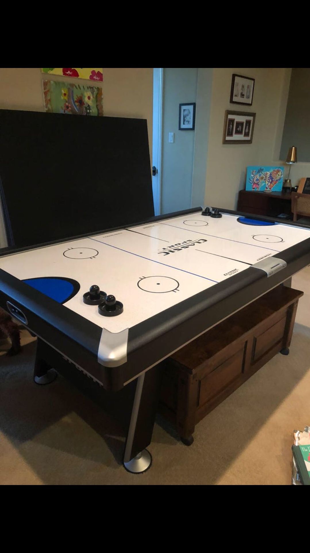 Air Hockey Table