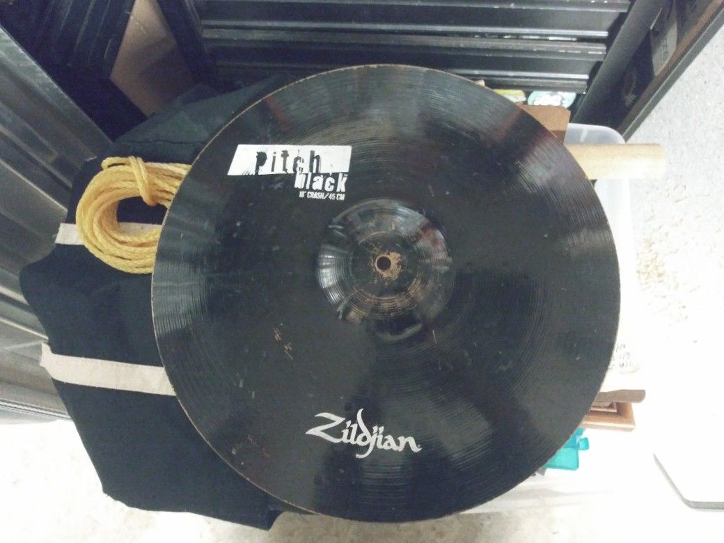 Zildjian 18" pitch black crash cymbal