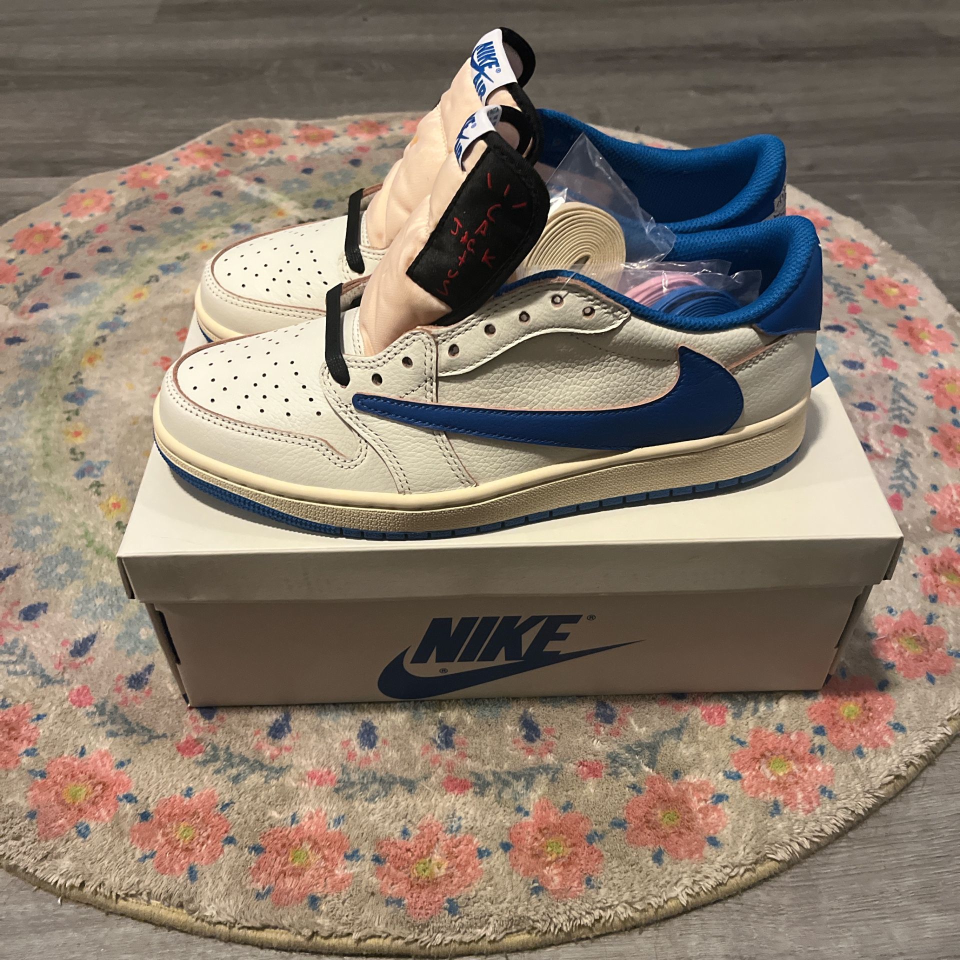 fragment x Travis Scott x Air Jordan 1 Low OG