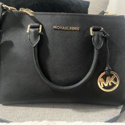 MK Purse 
