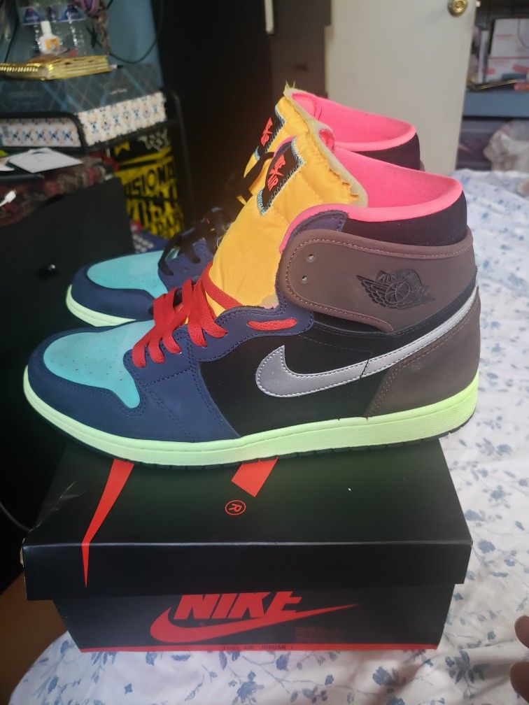 Air Jordan 1 Retro High OG GS - (Tokyo Bio hack) USED