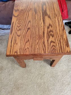 2 gorgeous antique endtable or sidetables or night stands solid oak .end tBle or  night stand
