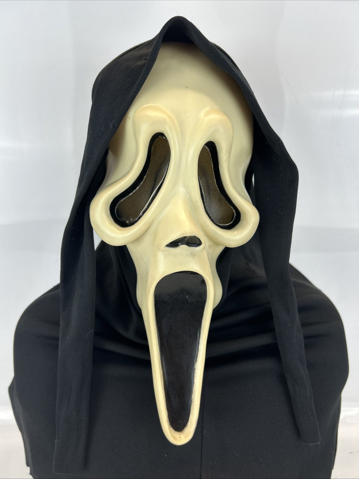Ghostface Generation 2 Scream Mask Easter Unlimited (MK) Polyester Shroud VTG