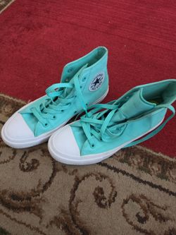 Like new converse