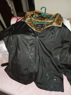 Impermeable Coat Size 2XL Is like new