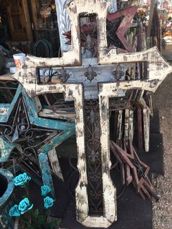 Real pine wood outdoor/ indoor we are tomorrow at Wimberley market days booths 344 345 327 we are coming from Mexico