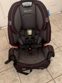 Graco 4Ever DLX 4-in-1 Convertible Car Seat — $90