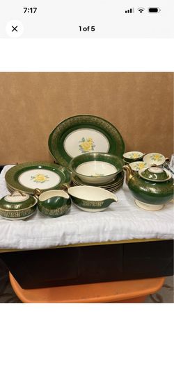 VINTAGE HOMER LAUGHLIN NAUTILUS LADY GREENBRIER DISHES