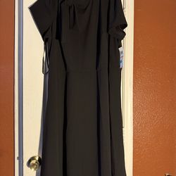 Women’s plus size  Black dress (size 24W)