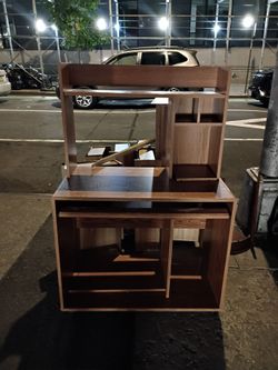 Computer desk