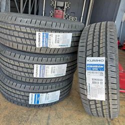 245/65R17 Set Of 4 Kumho New Tires 