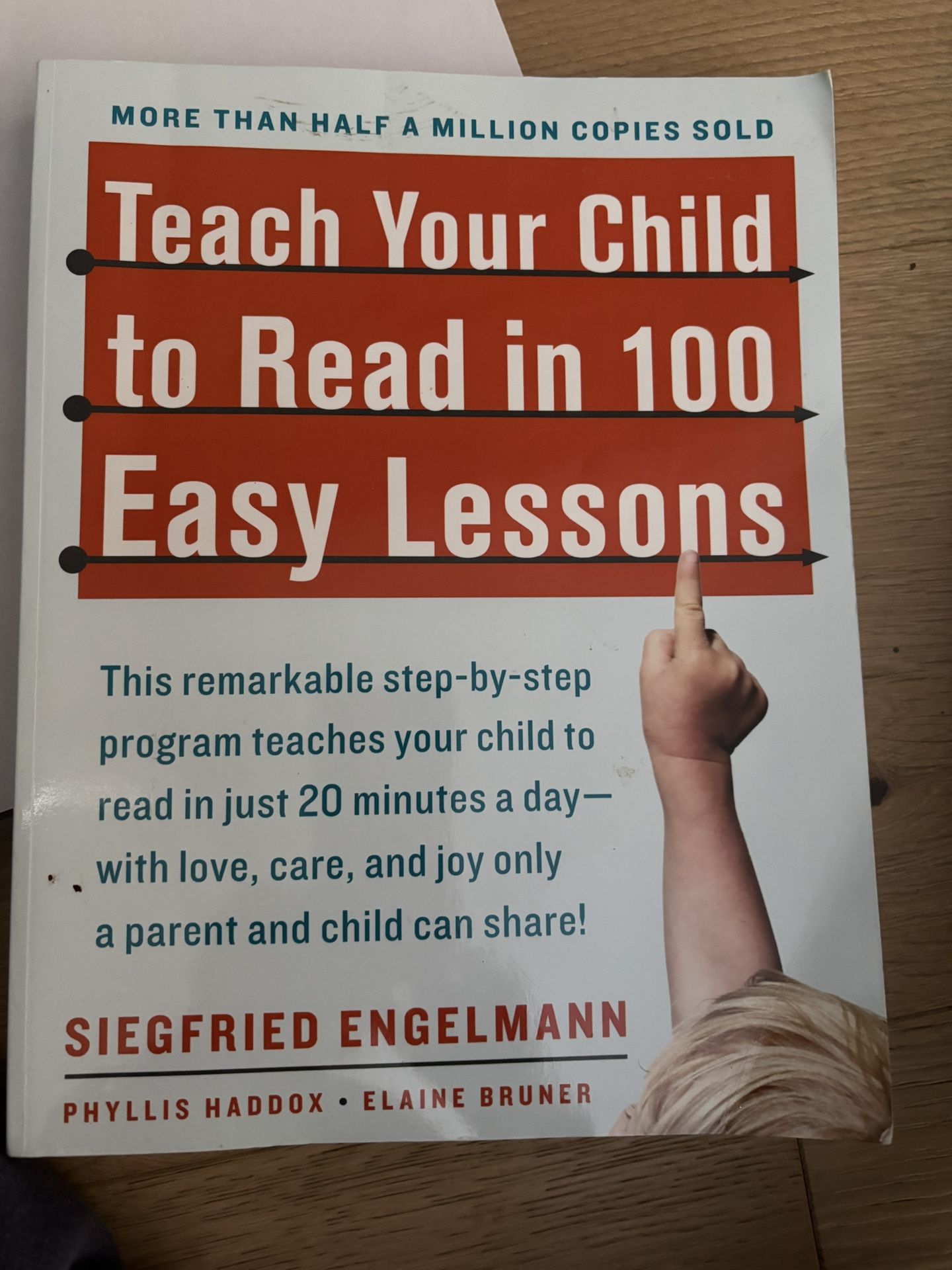 Teach Your Child to Read in 100 Easy Lessons book