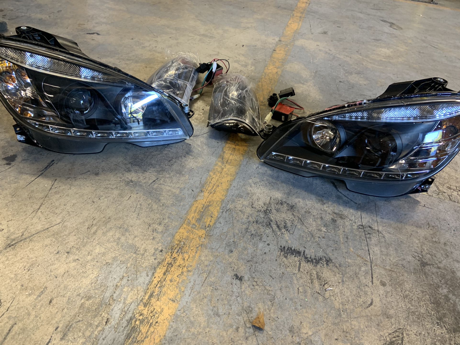 Spyder Headlights And Taillights Set