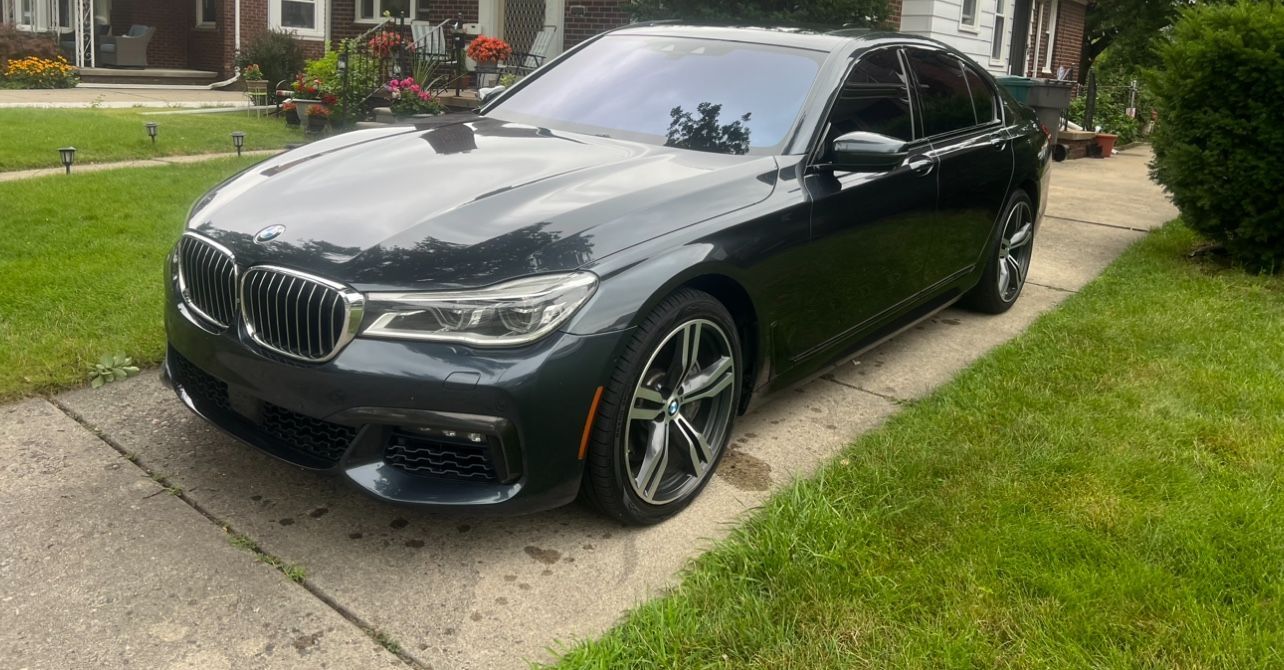 2016 BMW 750i