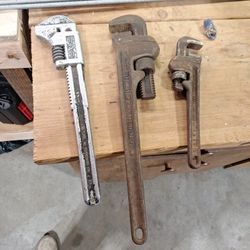 3 Pipe Wrench's