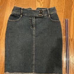 New Tahari Jean Skirt, Size 0