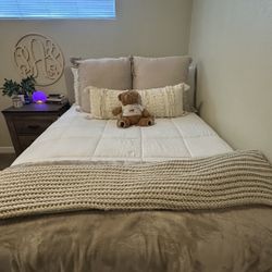 Throw Blankets And Pillows 