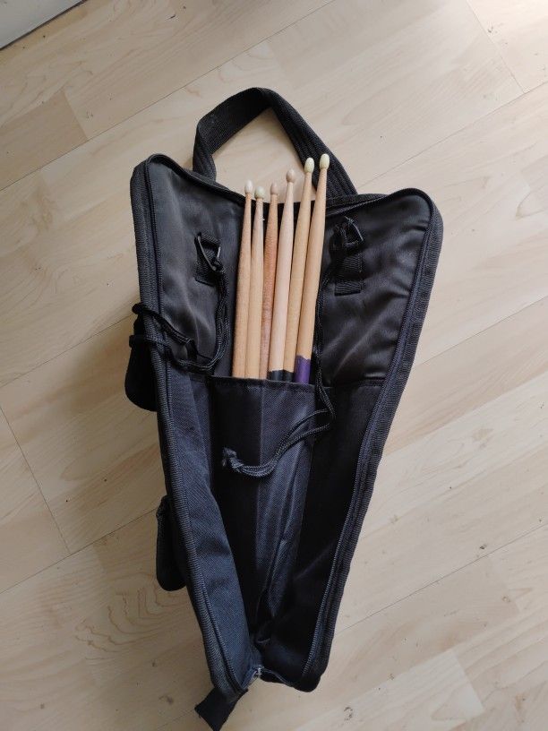 Drumstick Bag & 3 Pairs Of Sticks