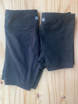 2 Pair Bundle 90 degree Black Athletic biker Sports Shorts S 7/8