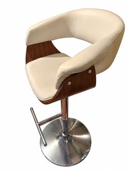 Crème leather / Wooden Bar Stools