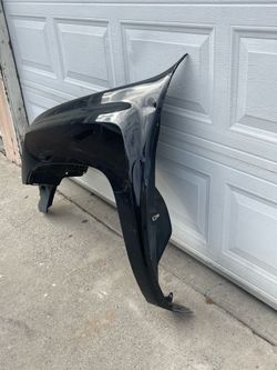 07-13 Chevy Silverado Front Fender (Driver Side) – OEM – Needs Minor Repair