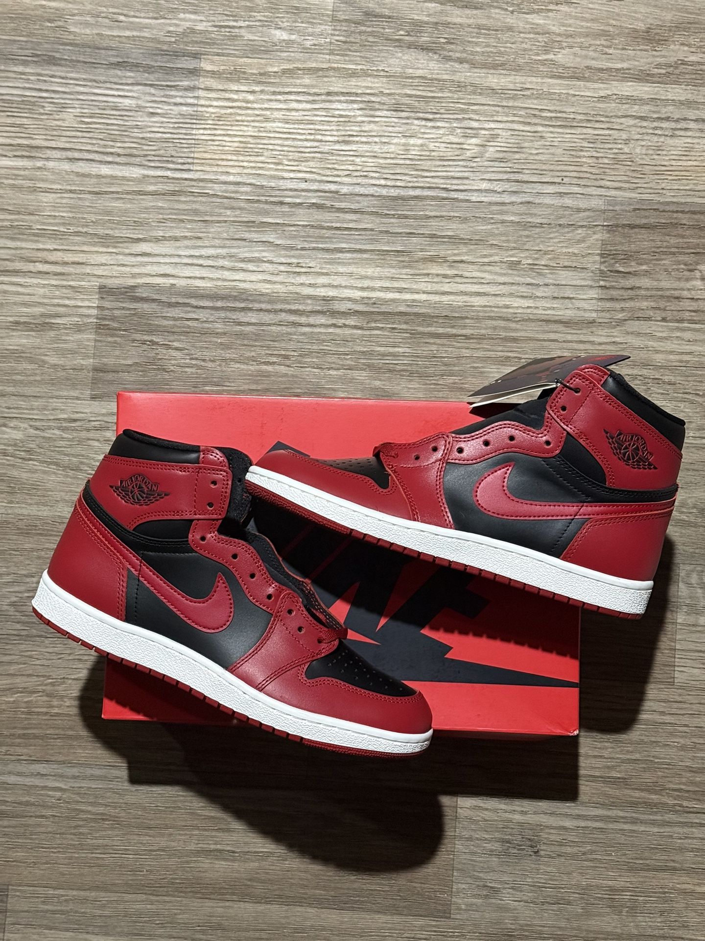 Brand New! Air Jordan 1 85 Varsity Red Reverse Bred