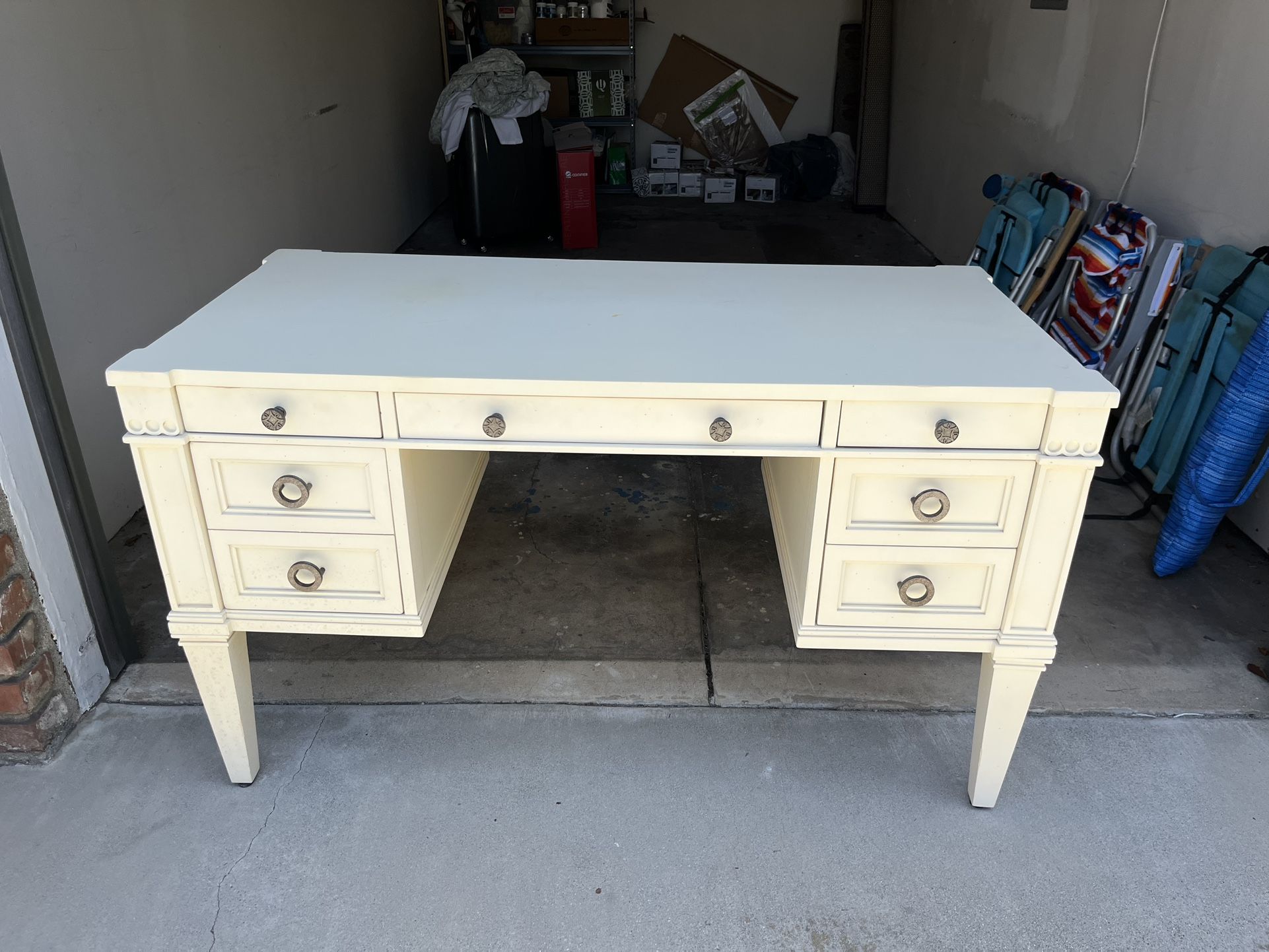 Vintage Cream Solid Wood Desk