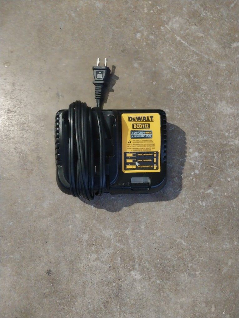 DeWalt Charger 12v / 20 Max Lithium ION DCB 112 ( Brand New )