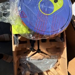 HR101 Robot Vacuum Cleaner