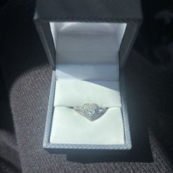 White Gold Heart Cocktail Ring Size 7.75
