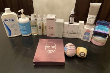 BUNDLE OF HEALTH & BEAUTY PRODUCTS - SEE DESCRIPTION - ALL FOR $125