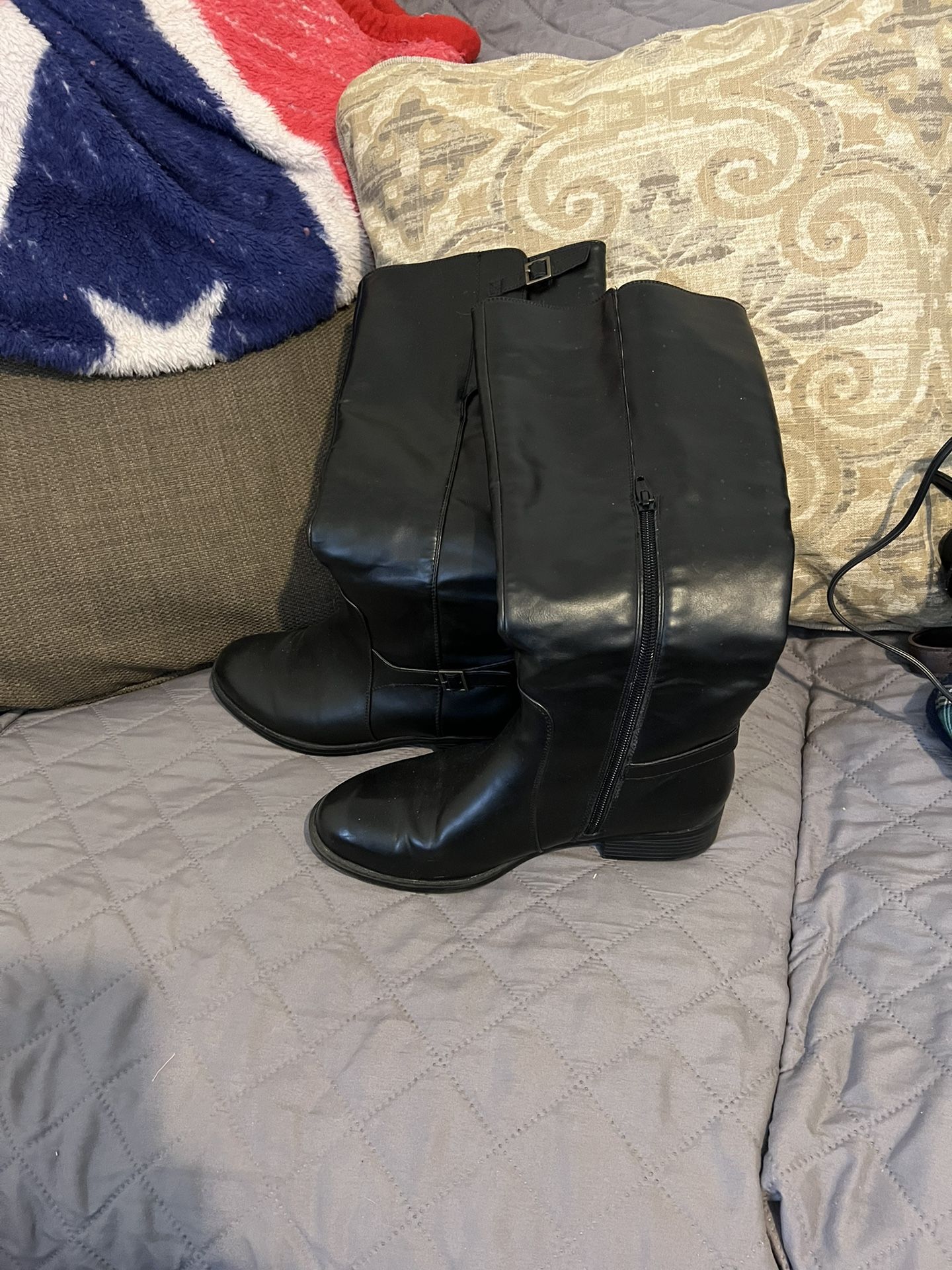 Size 8 Black Women’s Boots