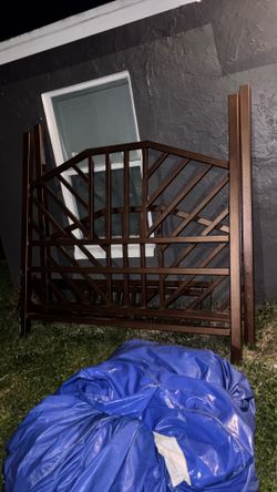 California King Bed Frame ALL METAL NO WOOD