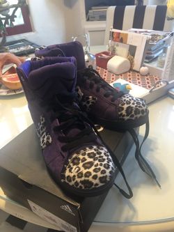 Macbeth tennis shoes new size 8 women