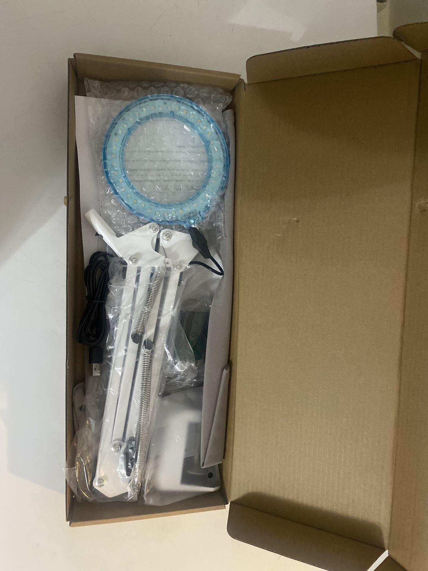 10X Magnifying Glass with Light and Stand