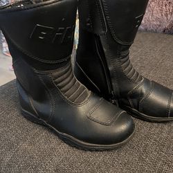 Kids Bilt Motorcycle Boots - Size 5
