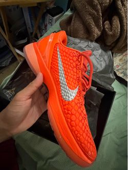 Kobe 6 total orange ( used once) size 12.5