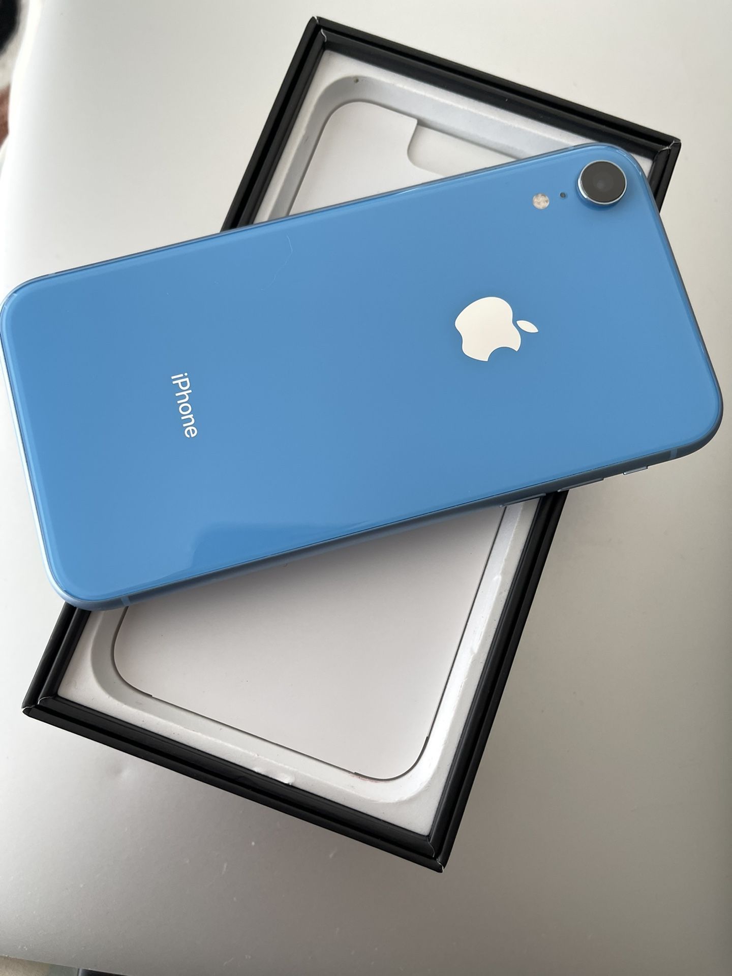 Iphone XR Blue 64GB ANY CARRIER