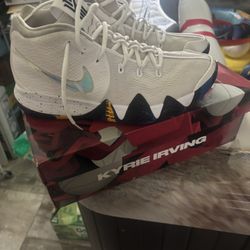 NCAA Tournament Kyrie 4