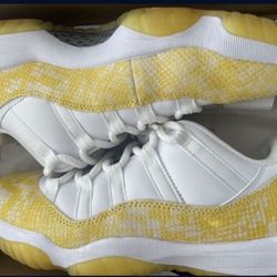 Jordan 11s