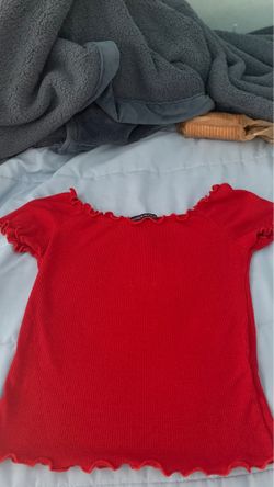 cute shirt (brandy Melville)