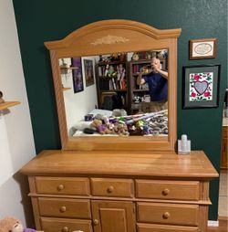 Dresser
