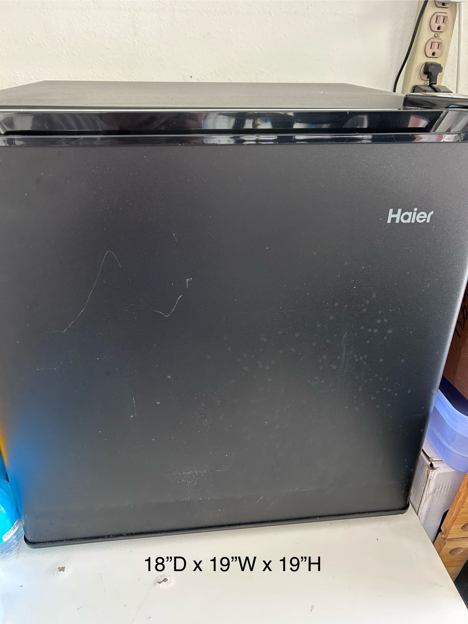 Haier Mini Fridge
