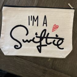  ‘I’m A Swiftie’ Pencil Mini Bag 