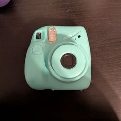 Polaroid Camera Instax Mini 7+