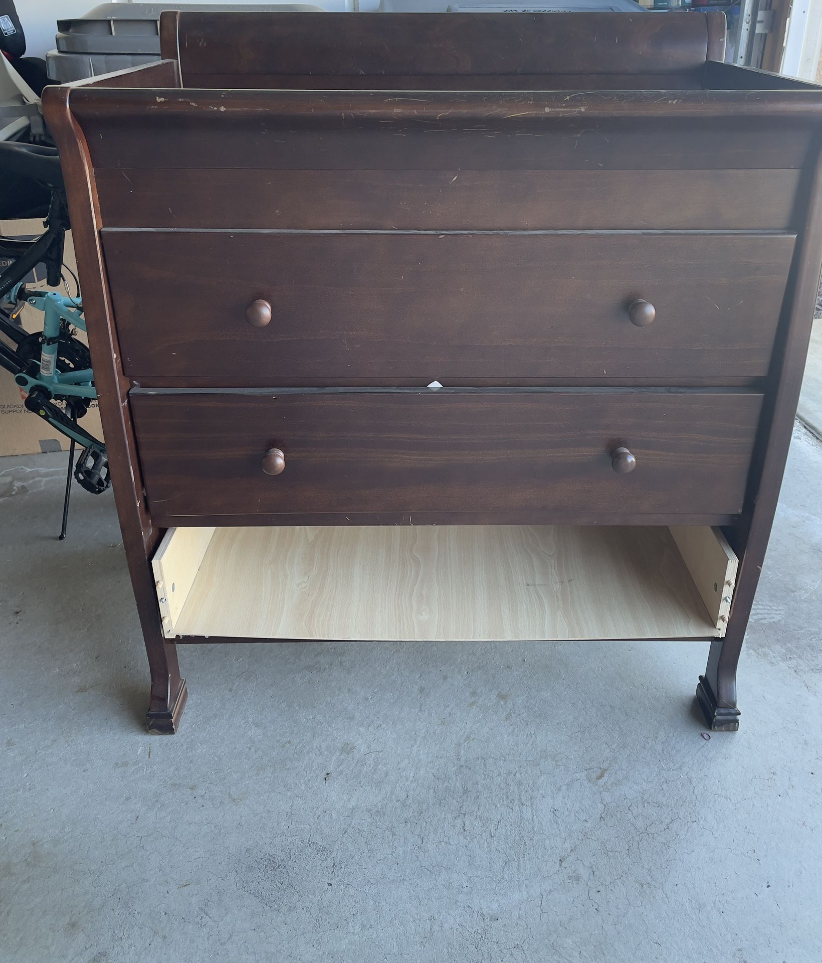 Baby Changing Station & Dresser