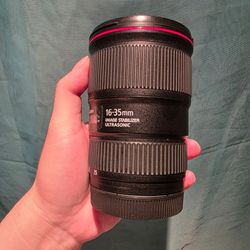 Canon EF 16-35mm f/4L IS USM Lens