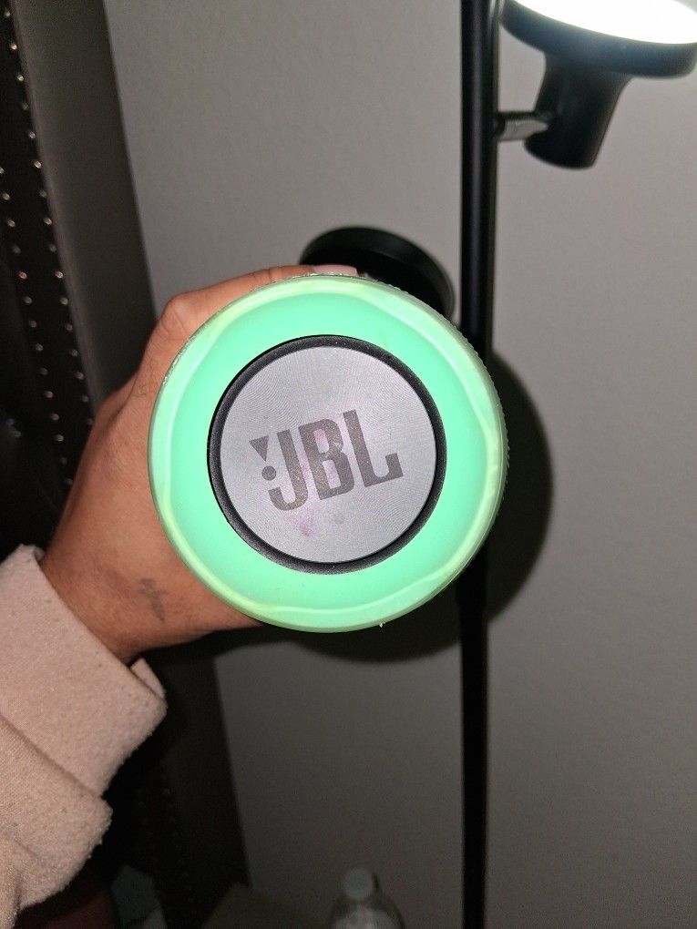 JBL CHARGE 3 Speaker