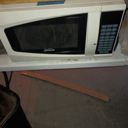 Microwave Oven