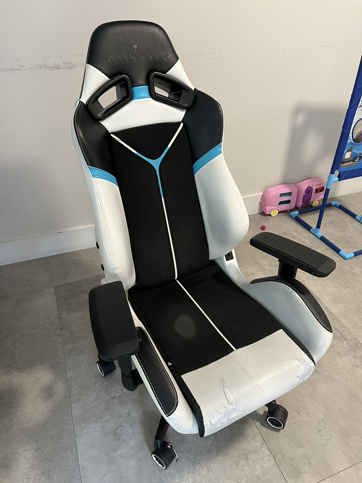 Alienware S5000 Gaming Chair